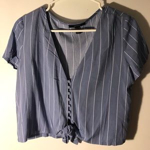 Blue and white striped cropped tee